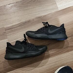Nike Kyrie Low 1 Triple Black size 12